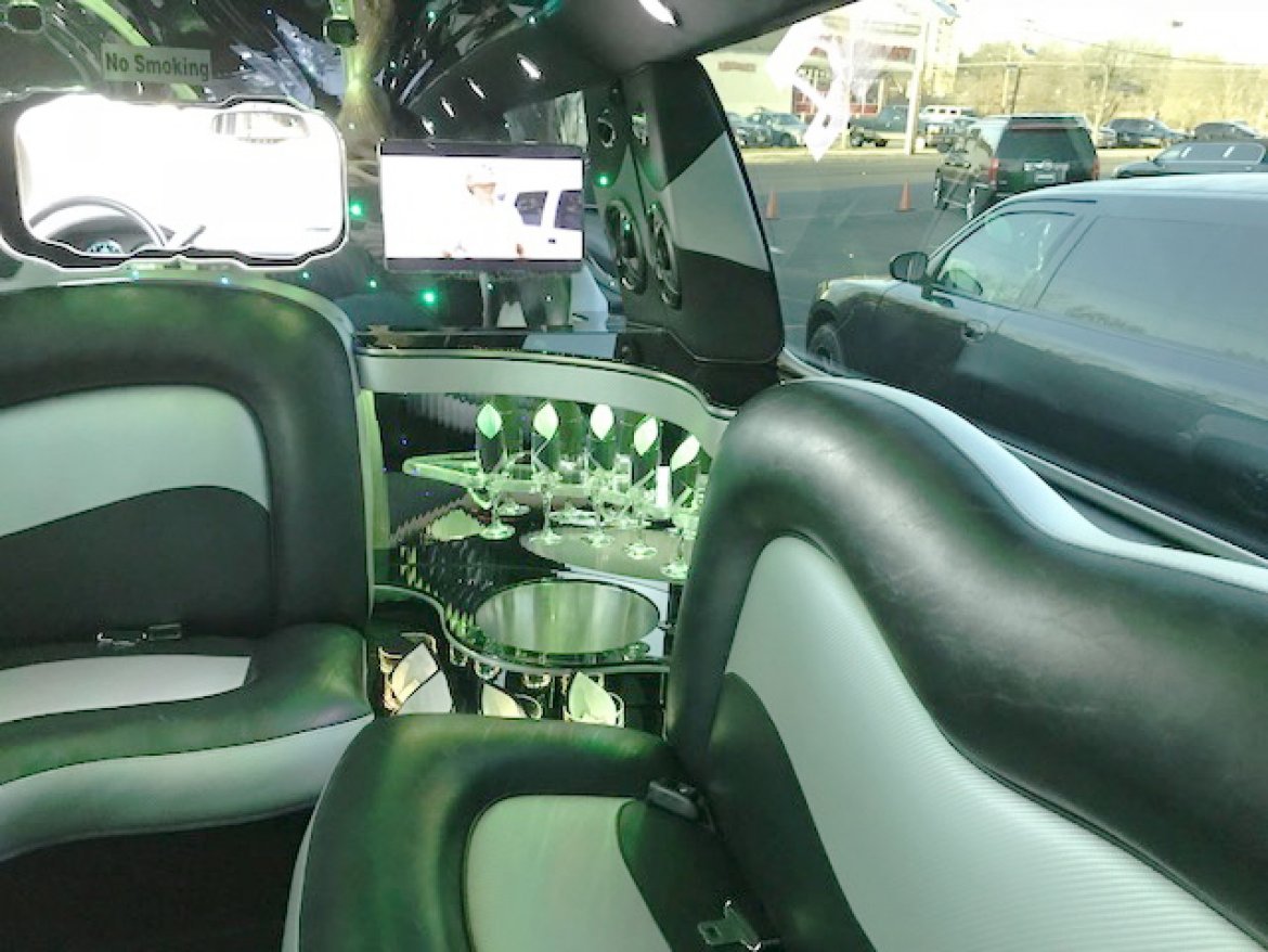 SUV Stretch for Sale in Oaklyn, NJ - Photo 9