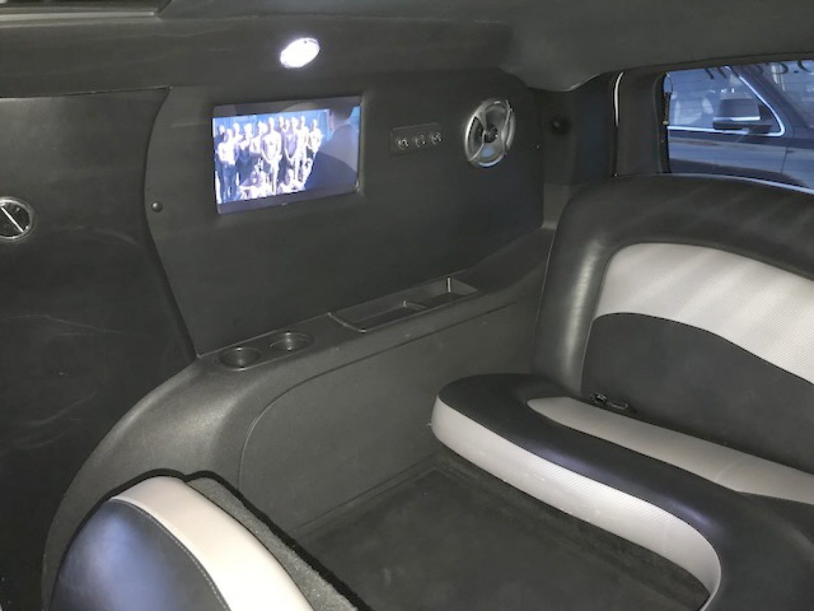SUV Stretch for Sale in Oaklyn, NJ - Photo 14