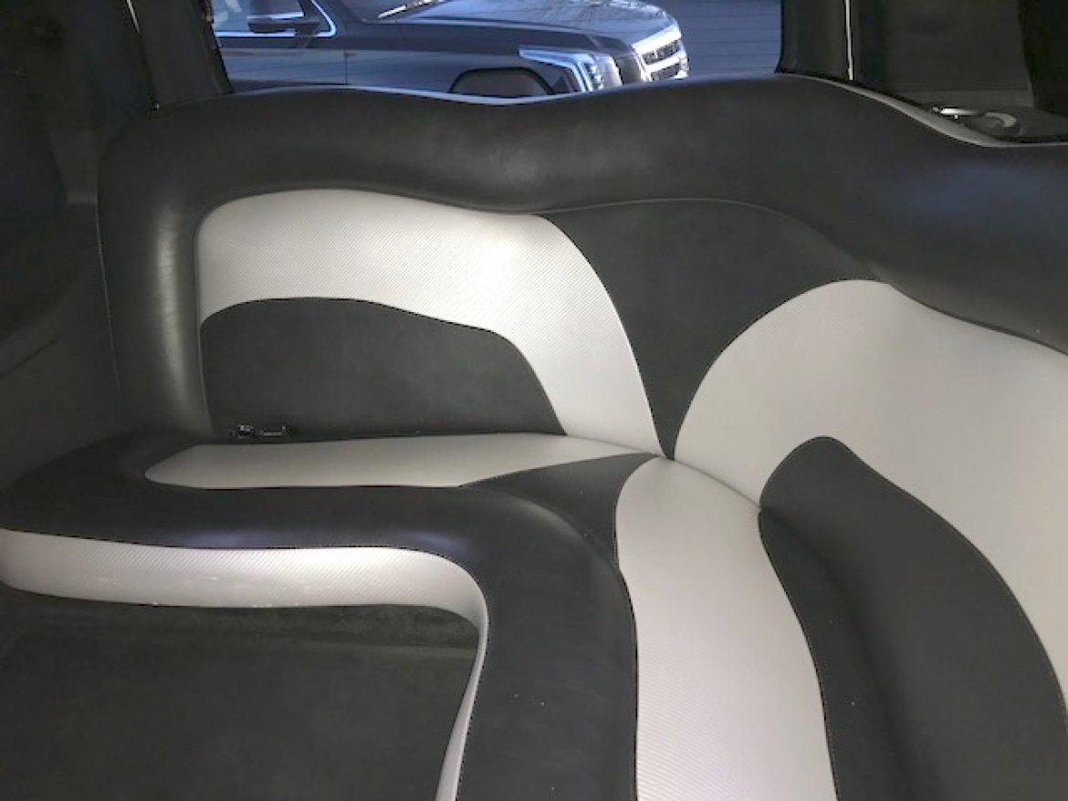 SUV Stretch for Sale in Oaklyn, NJ - Photo 15