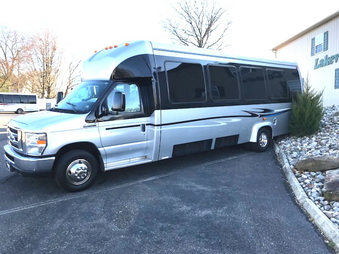 Shuttle Bus for Sale in Oaklyn, NJ - Main Photo
