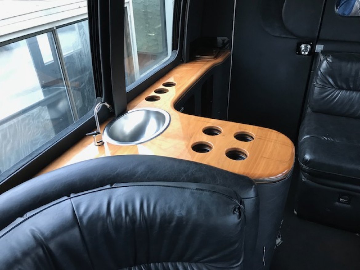 Limo Bus for Sale in Fontana, CA - Photo 2