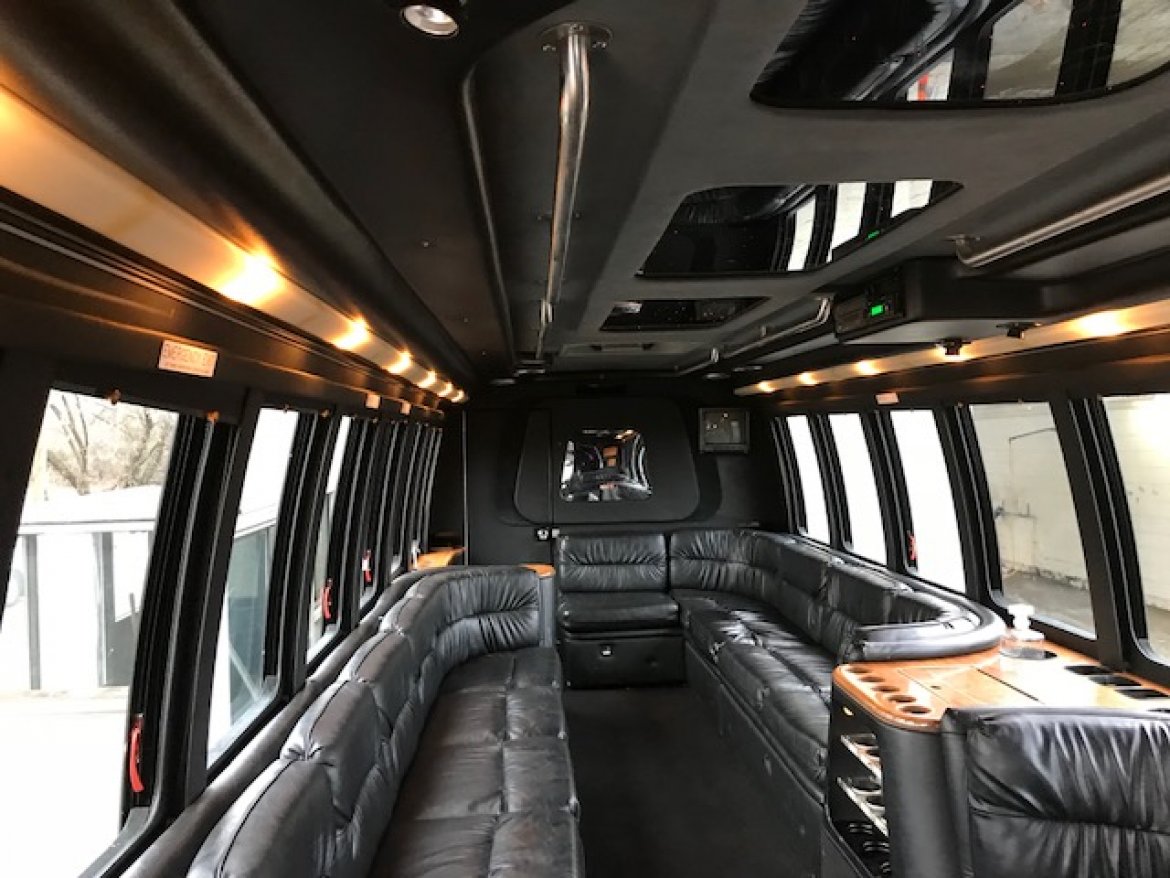 Limo Bus for Sale in Fontana, CA - Photo 10