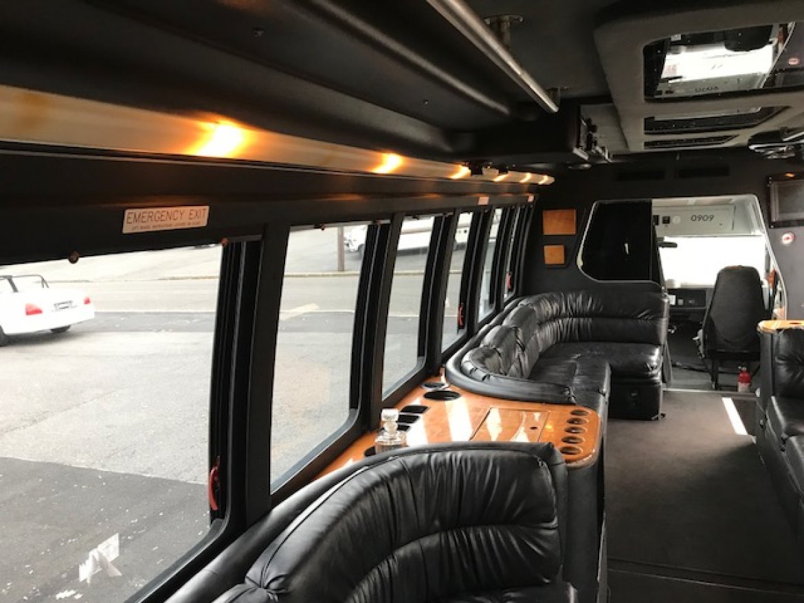 Limo Bus for Sale in Fontana, CA - Photo 12