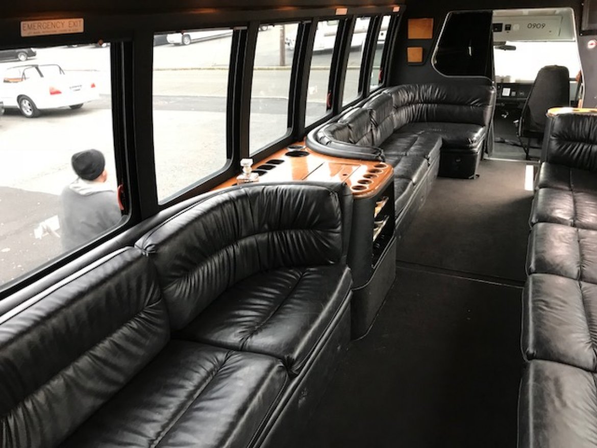 Limo Bus for Sale in Fontana, CA - Photo 13