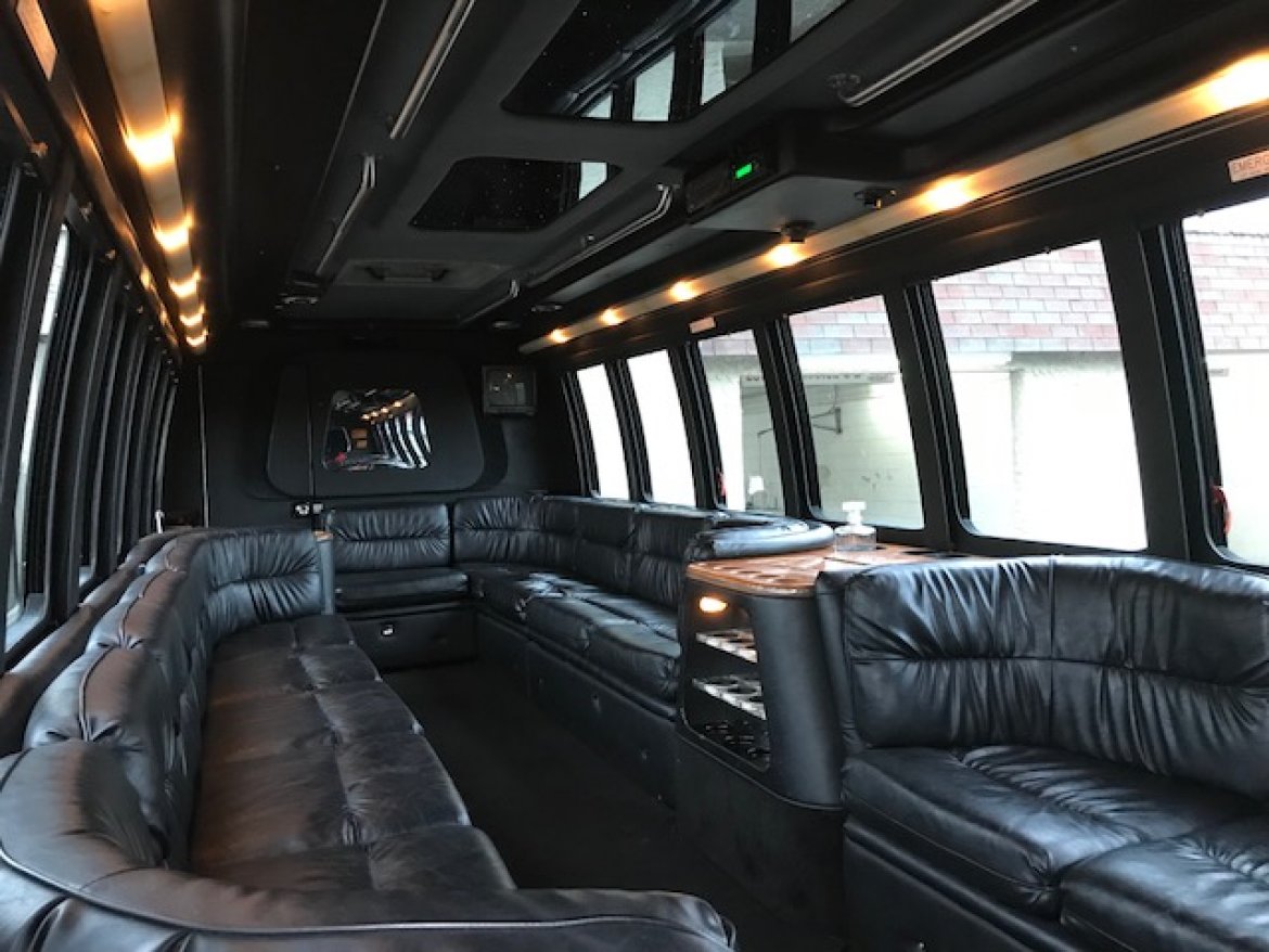 Limo Bus for Sale in Fontana, CA - Photo 19