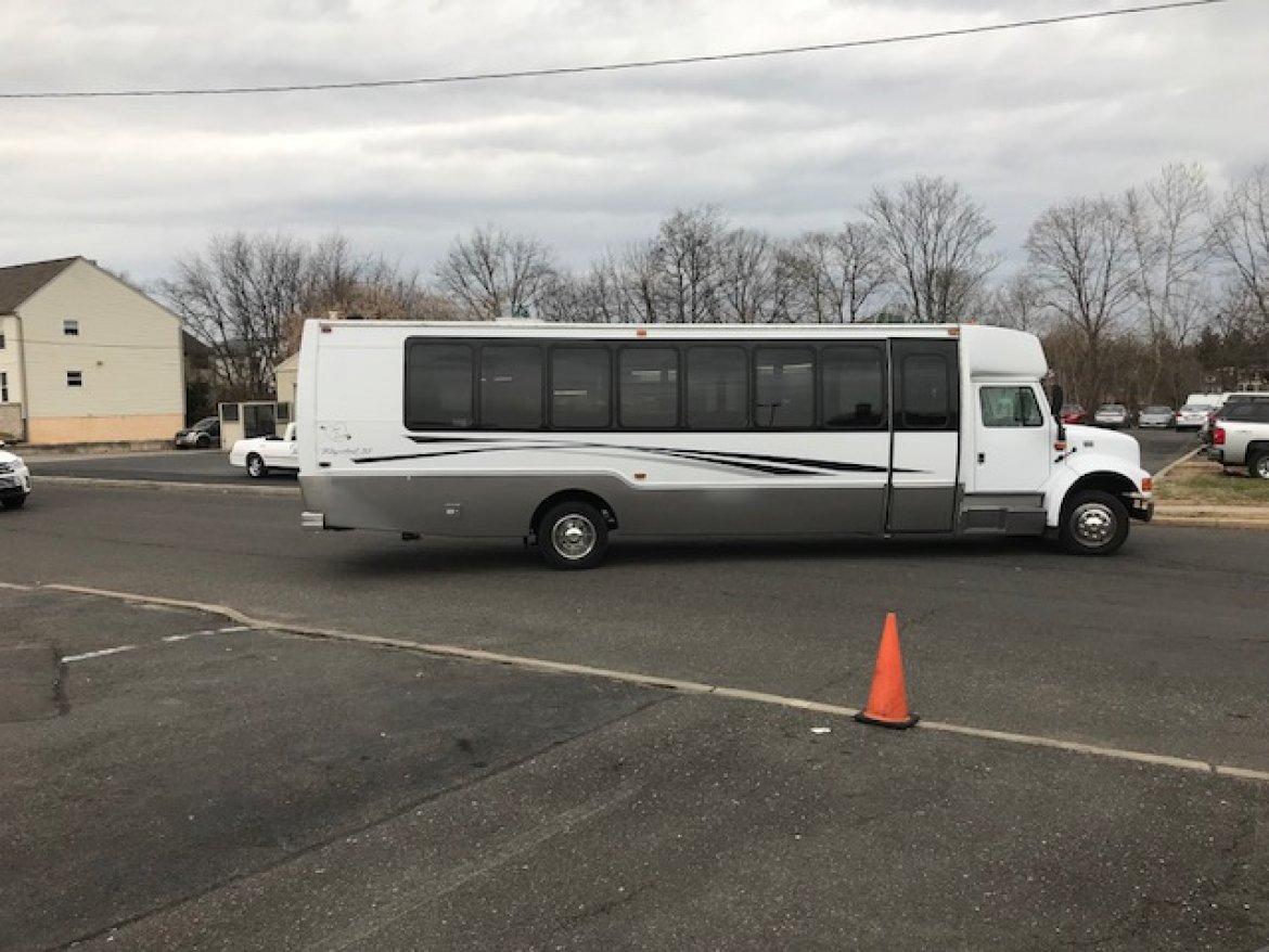 Limo Bus for Sale in Fontana, CA - Photo 20