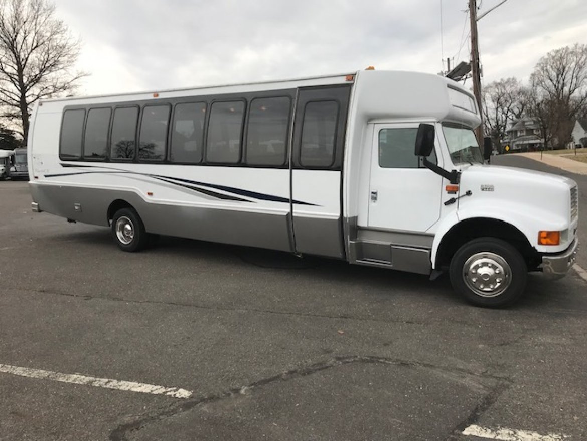 Limo Bus for Sale in Fontana, CA - Photo 21