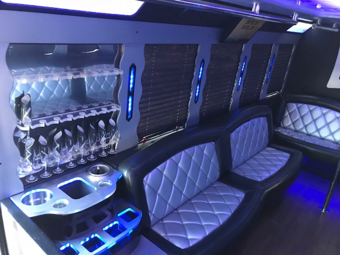 Limo Bus for Sale in Oaklyn, NJ - Photo 7