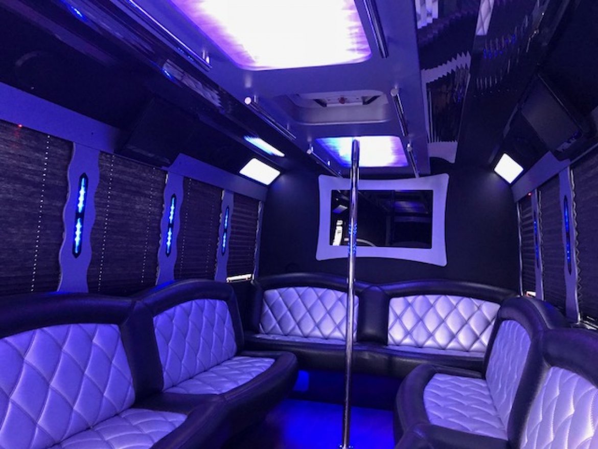Limo Bus for Sale in Oaklyn, NJ - Photo 11