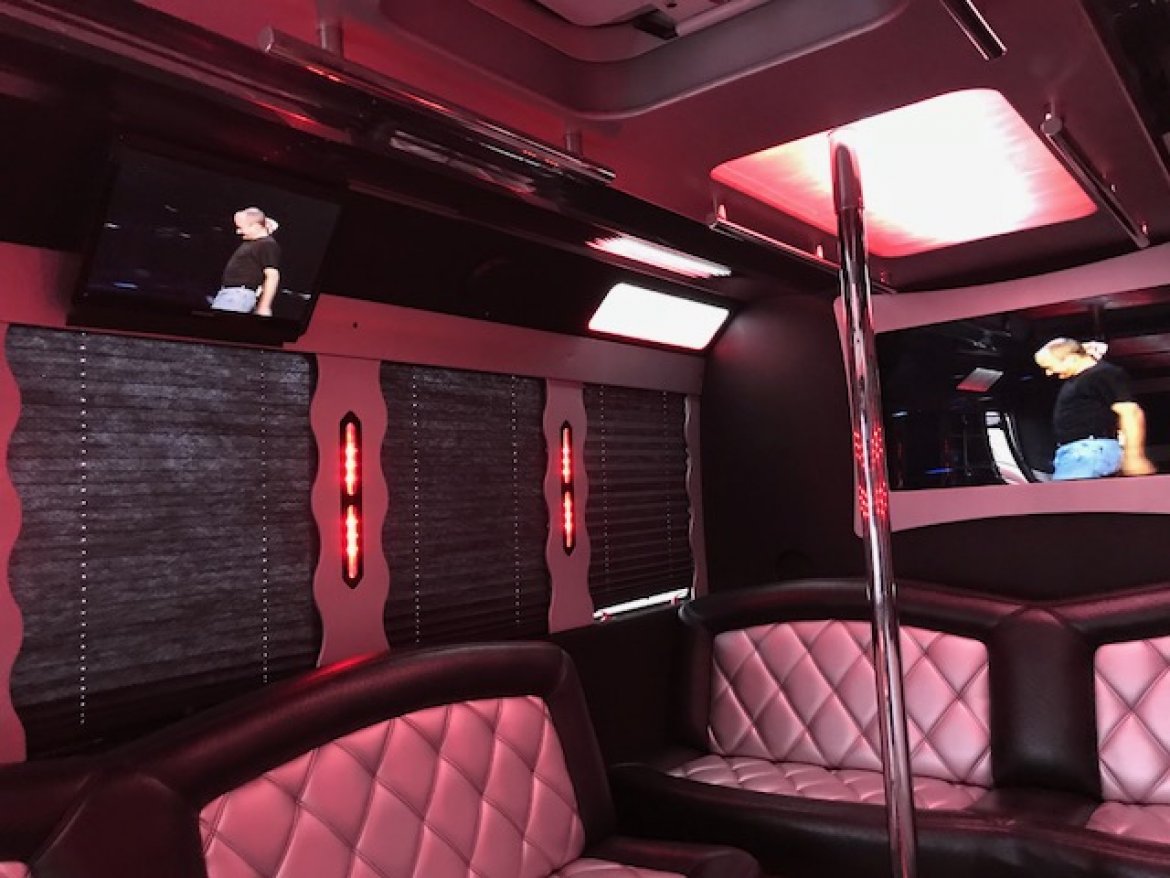 Limo Bus for Sale in Oaklyn, NJ - Photo 20