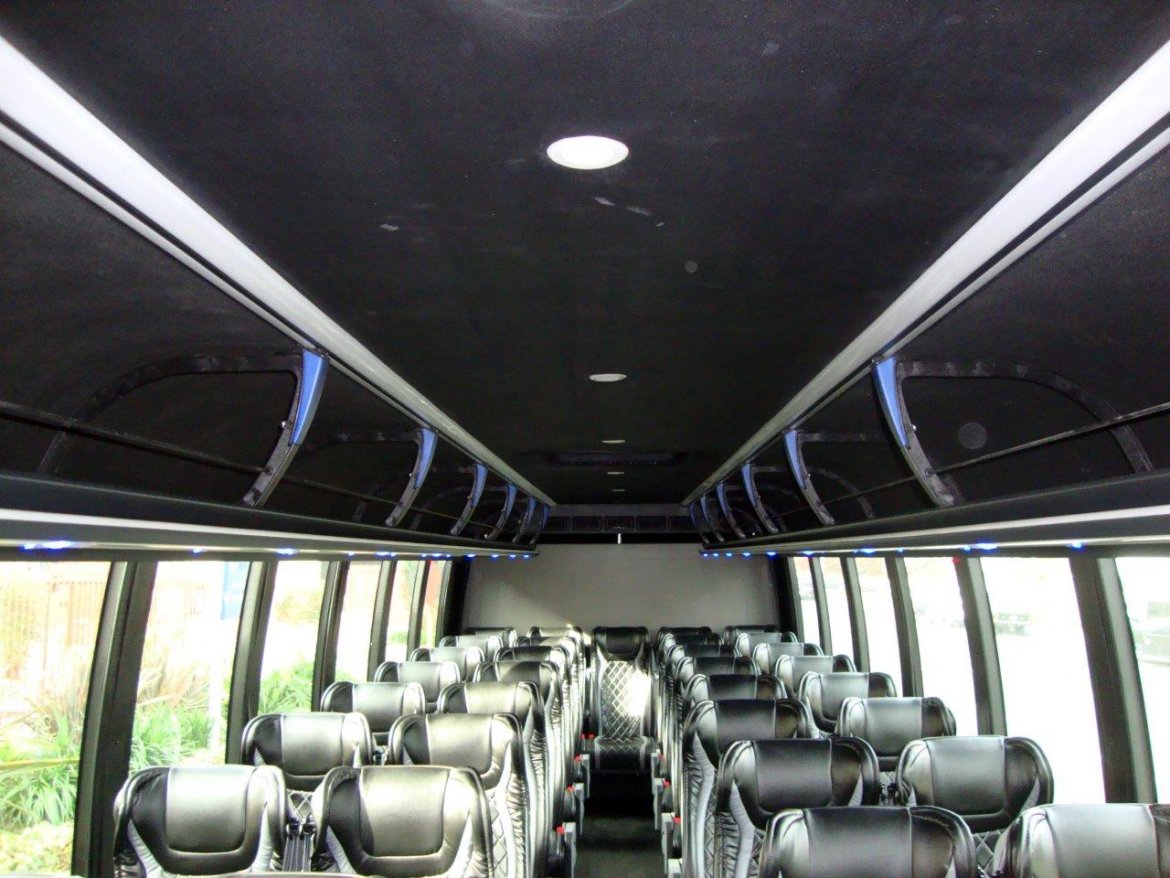 Executive Shuttle for Sale in Carson, CA - Photo 2