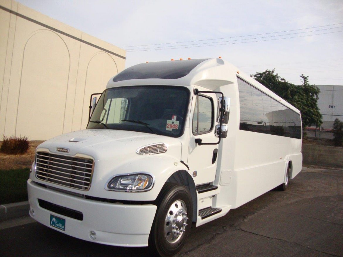Executive Shuttle for Sale in Carson, CA - Photo 11