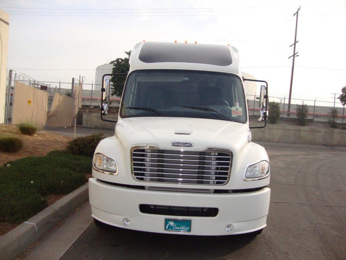 Executive Shuttle for Sale in Carson, CA - Photo 12