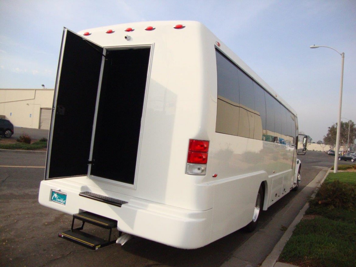 Executive Shuttle for Sale in Carson, CA - Photo 15