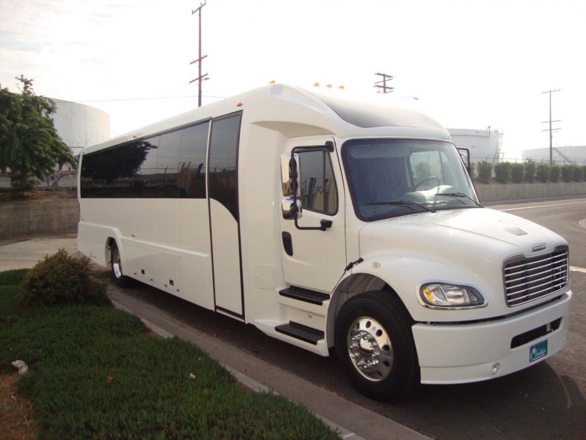 Executive Shuttle for Sale in Carson, CA - Photo 17