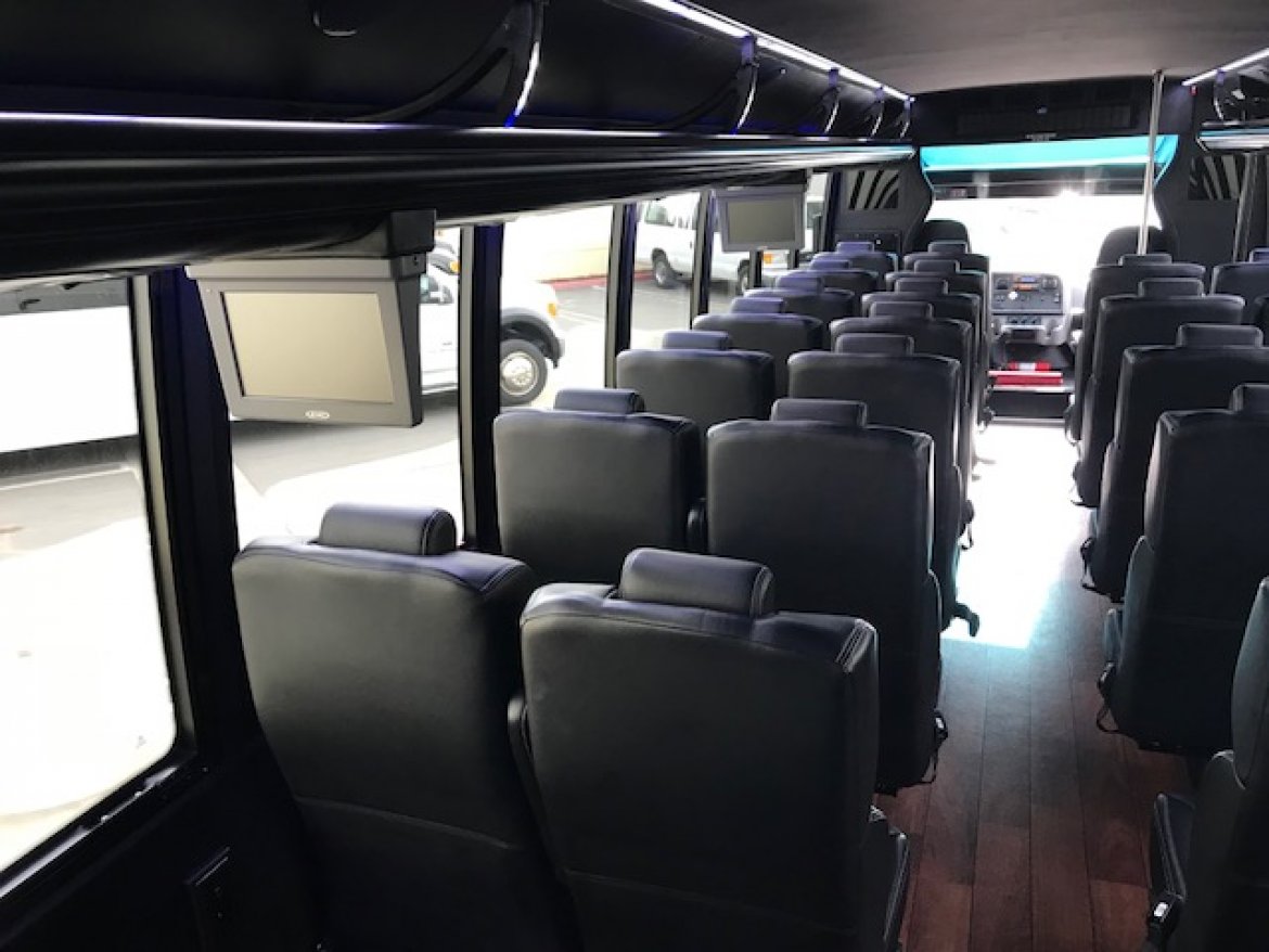 Shuttle Bus for Sale in Riverside, CA - Photo 20