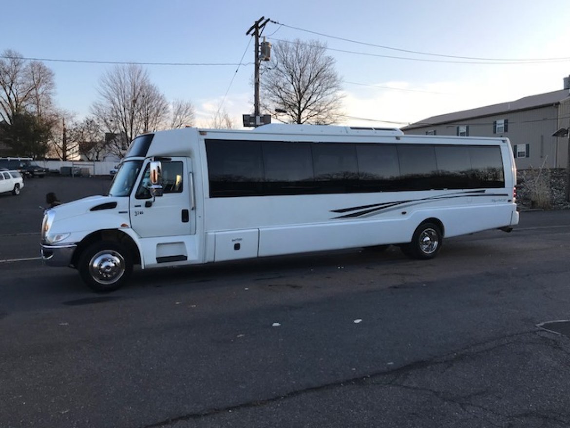 Shuttle Bus for Sale in Fontana, CA - Photo 4