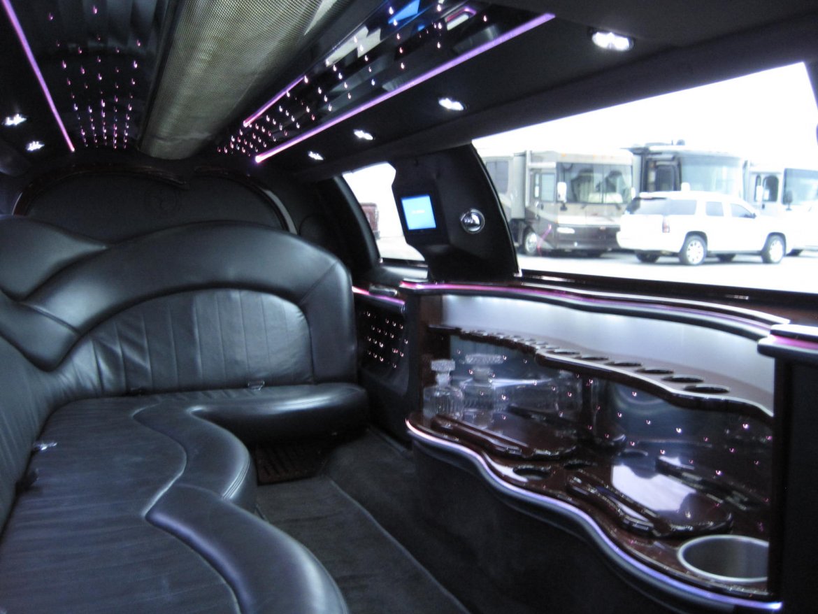 Limousine for Sale in Ozark, MO - Photo 11
