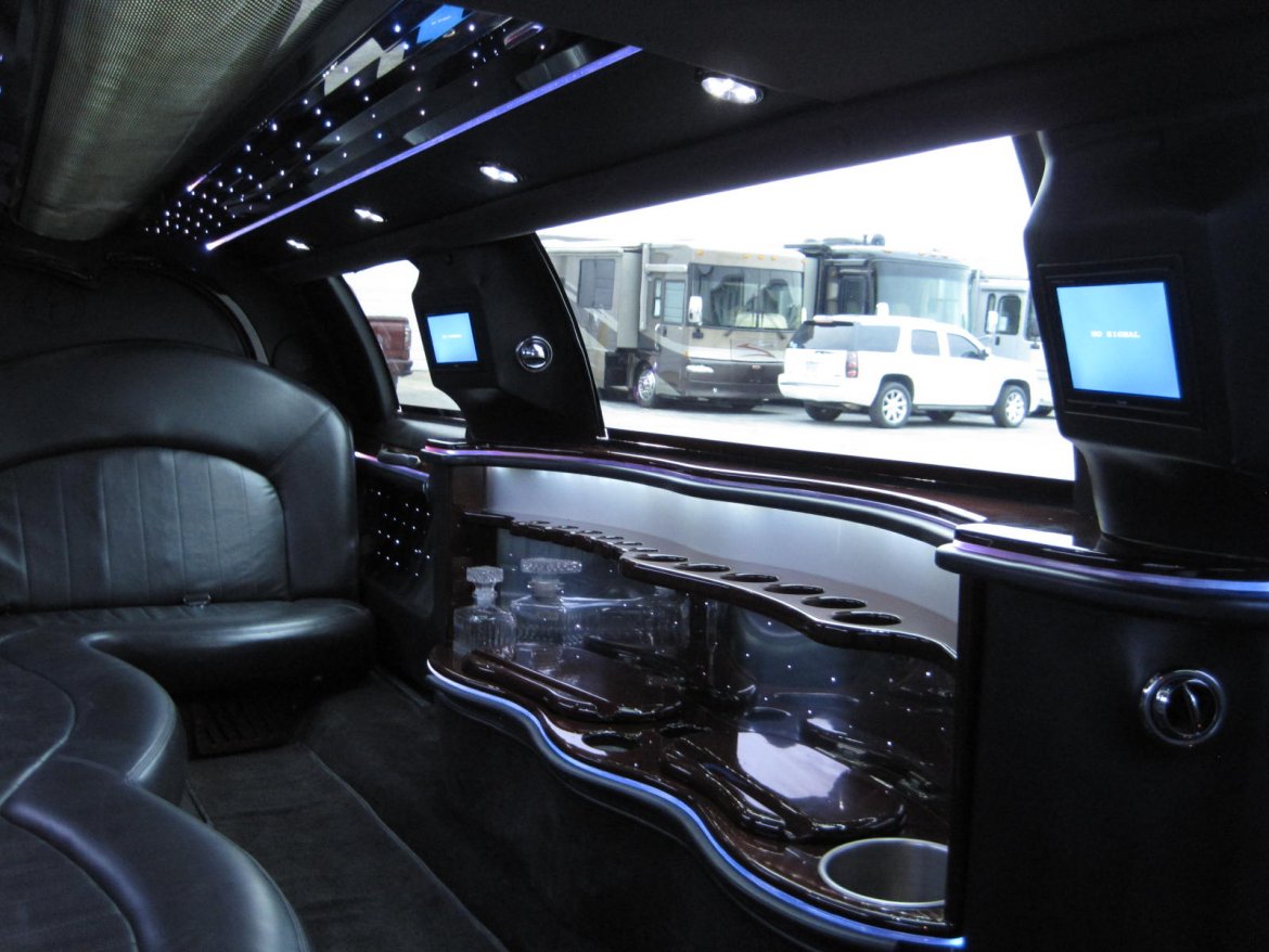 Limousine for Sale in Ozark, MO - Photo 13
