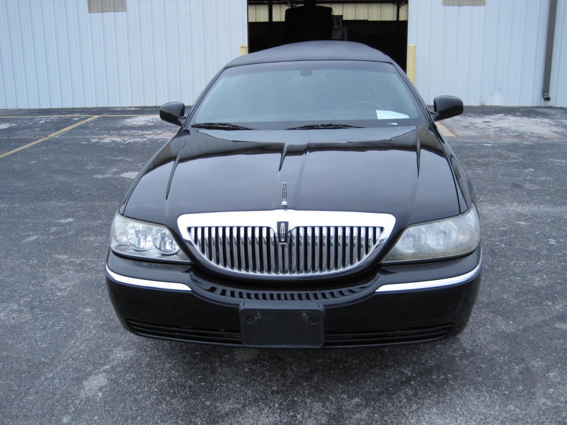 Limousine for Sale in Ozark, MO - Photo 4