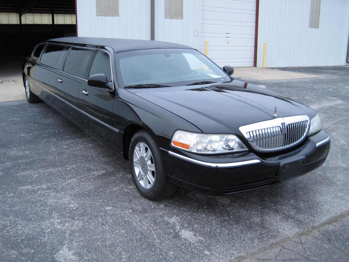 Limousine for Sale in Ozark, MO - Photo 5