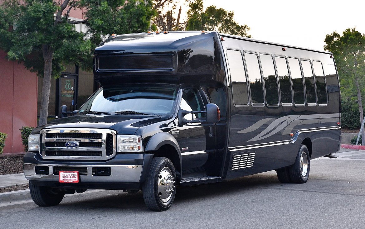 Limo Bus for Sale in Fontana, CA - Main Photo