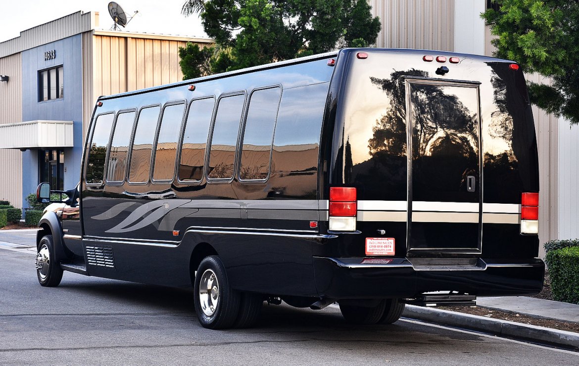 Limo Bus for Sale in Fontana, CA - Photo 7