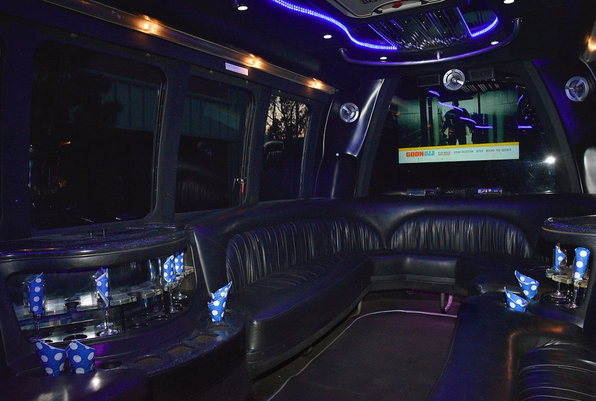 Limo Bus for Sale in Fontana, CA - Photo 12