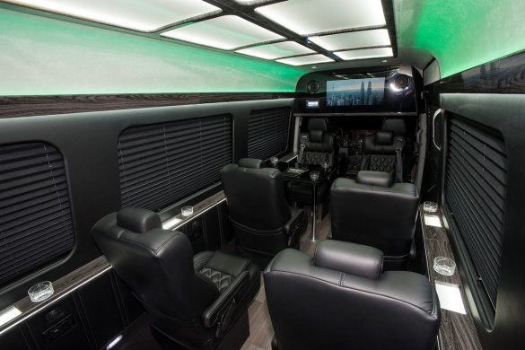 2017 Mercedes-Benz Sprinter 3,500 Super Single Sprinter for Sale in Springfield, MO - Photo 3