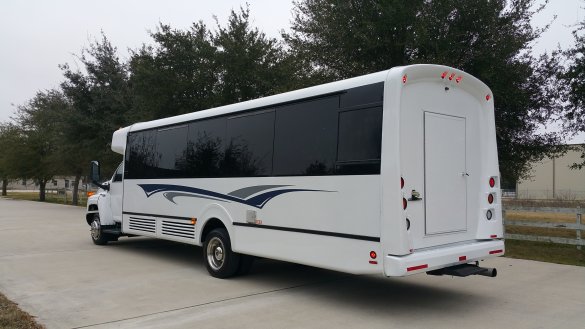 2008 Chevrolet C 5500  Limo Bus for Sale in Houston, TX - Photo 2