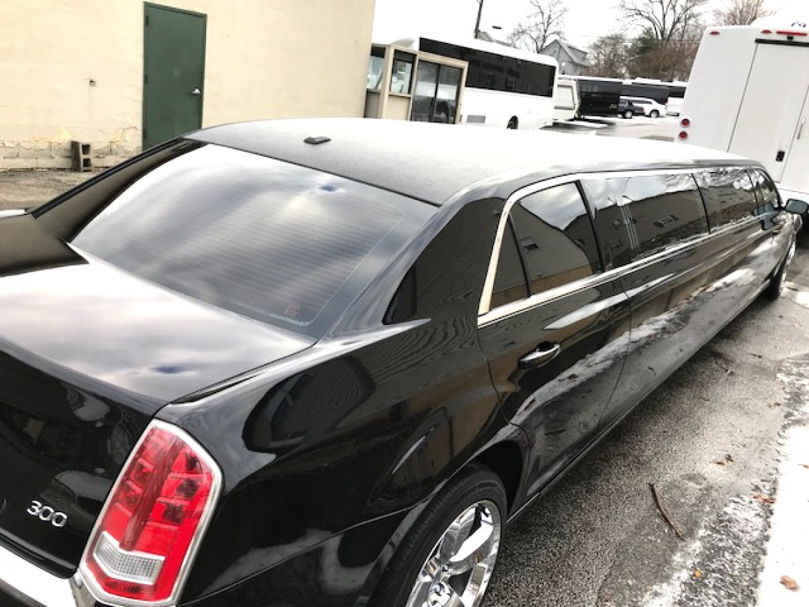 Limousine for Sale in Oaklyn, NJ - Photo 6