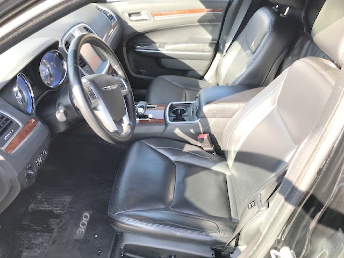 Limousine for Sale in Oaklyn, NJ - Photo 10