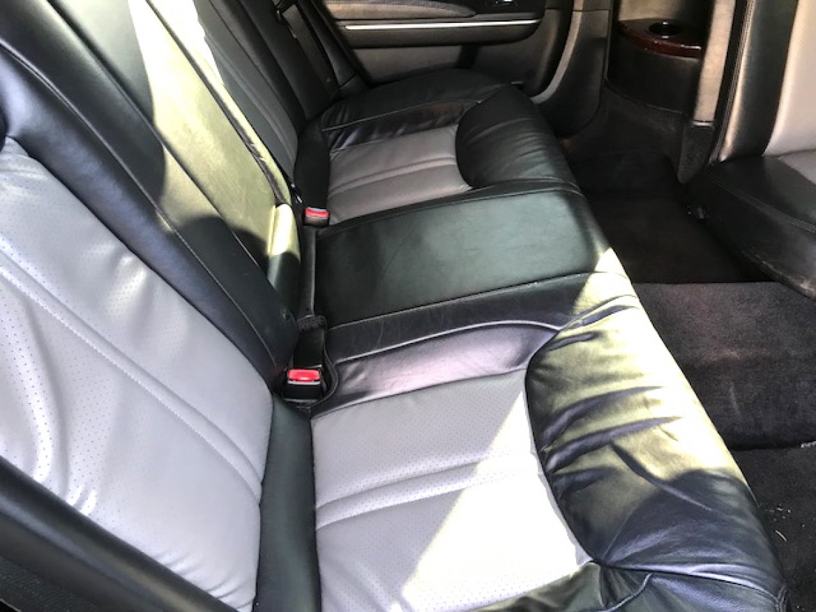 Limousine for Sale in Oaklyn, NJ - Photo 19