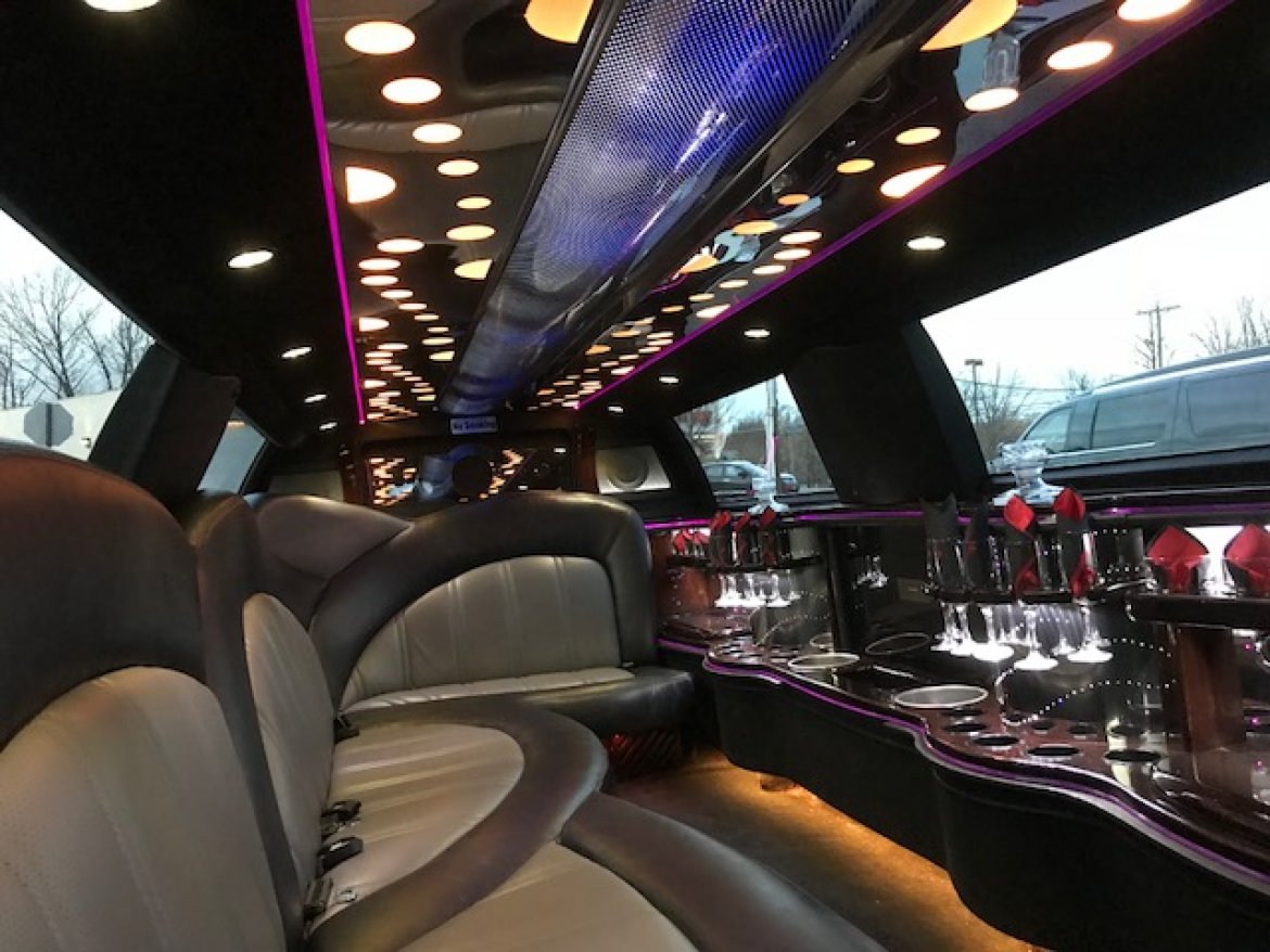 Limousine for Sale in Oaklyn, NJ - Photo 20