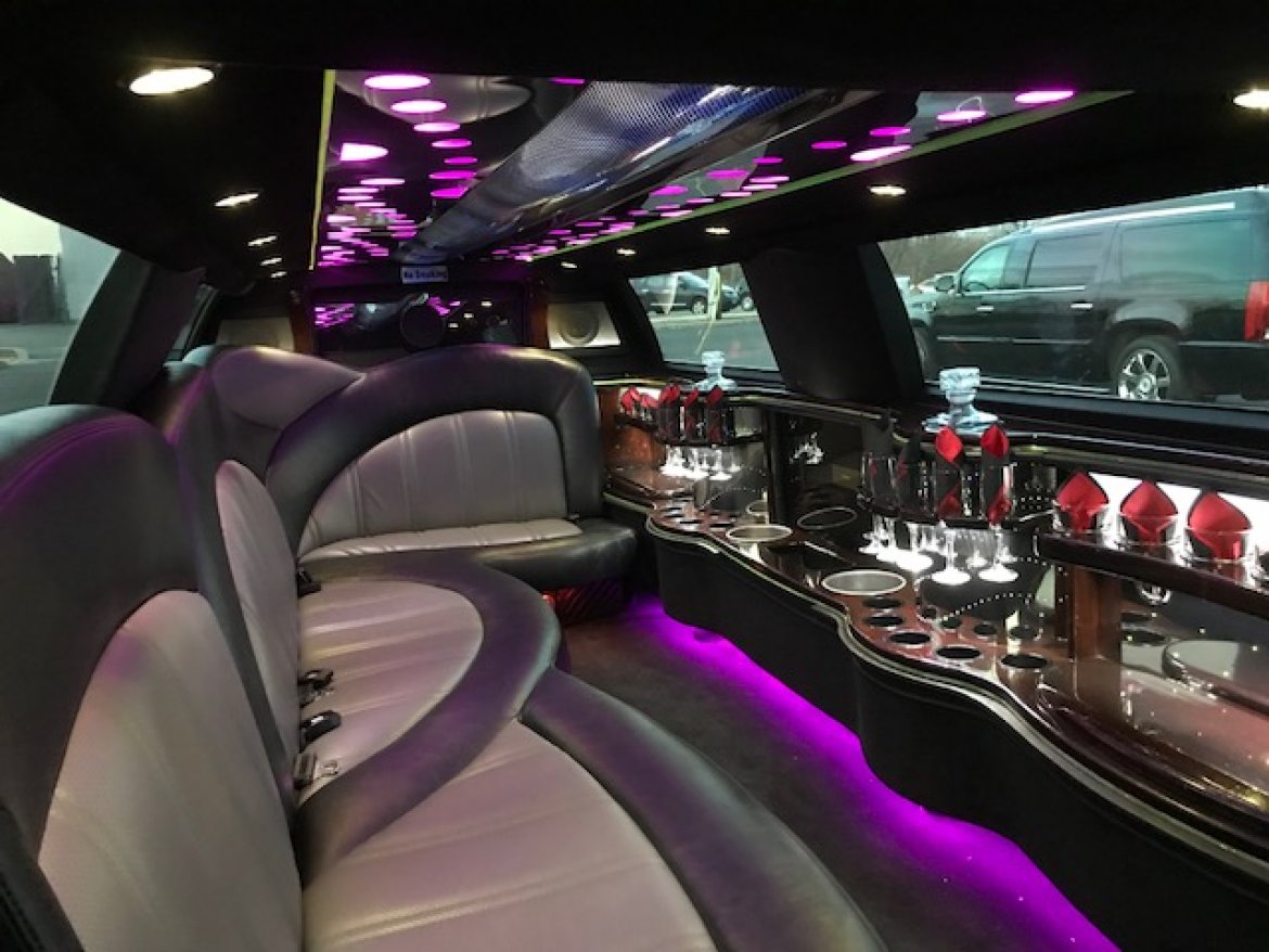 Limousine for Sale in Oaklyn, NJ - Photo 4
