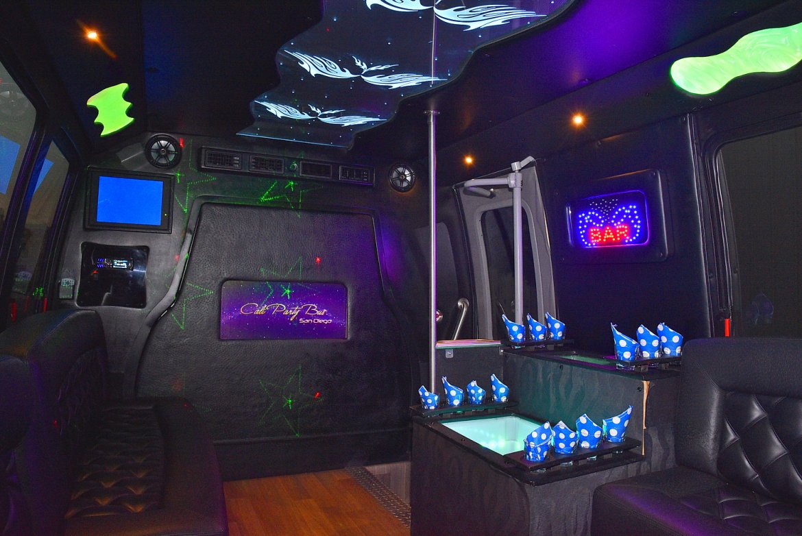Limo Bus for Sale in Fontana, CA - Photo 12