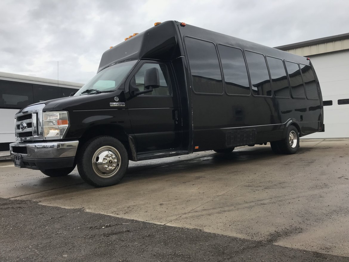 Limo Bus for Sale in North East , PA - Photo 8