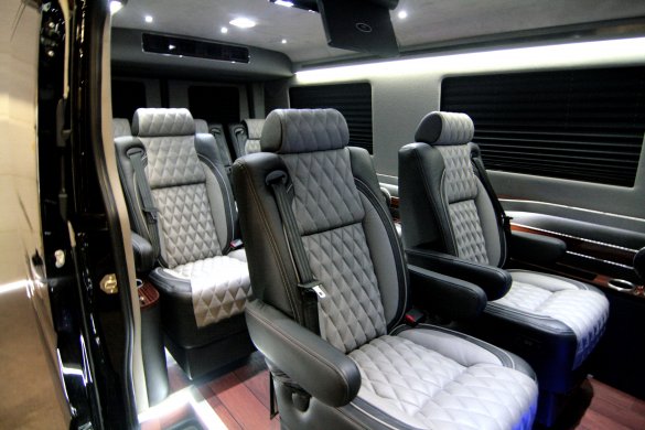 2017 Mercedes-Benz 144" Sprinter for Sale in South Hackensack, NJ - Photo 3