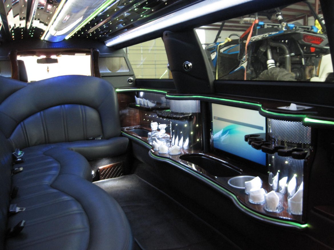 Limousine for Sale in Ozark, MO - Photo 15