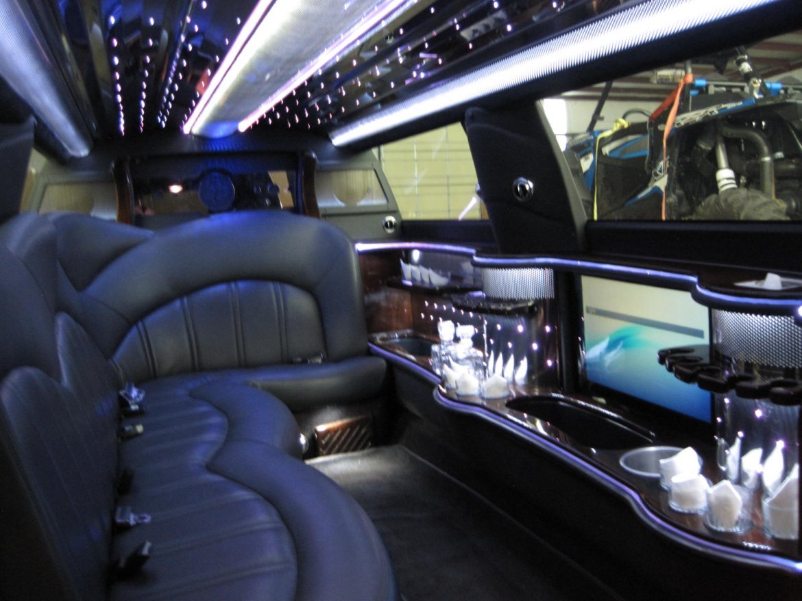 Limousine for Sale in Ozark, MO - Photo 19