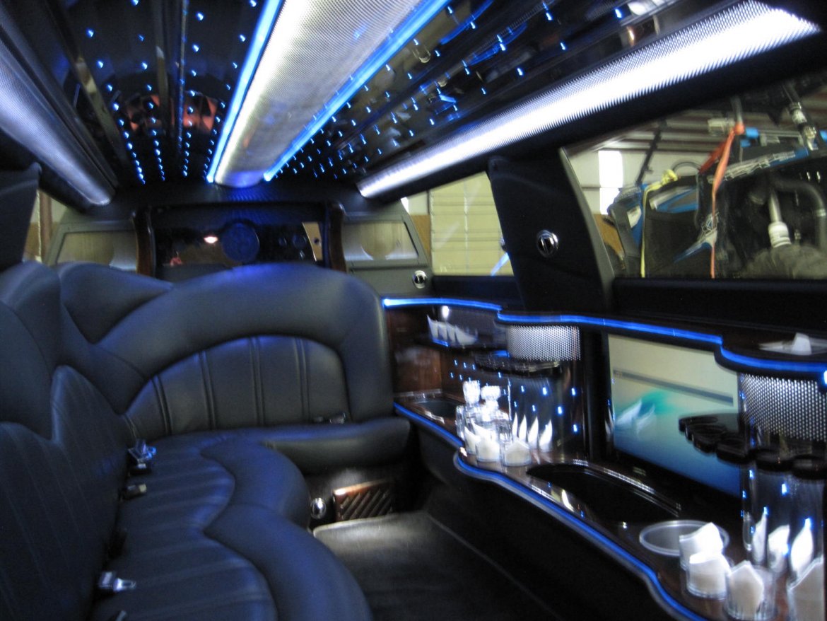 Limousine for Sale in Ozark, MO - Photo 21