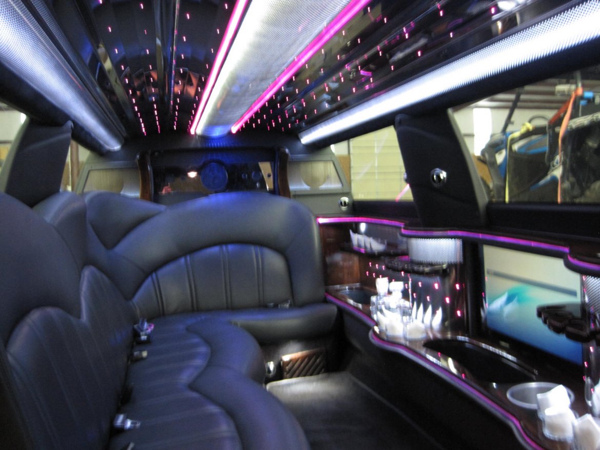Limousine for Sale in Ozark, MO - Photo 29