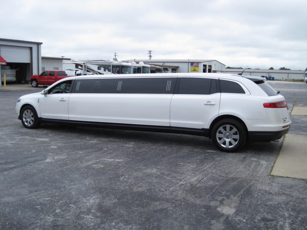 Limousine for Sale in Ozark, MO - Photo 10