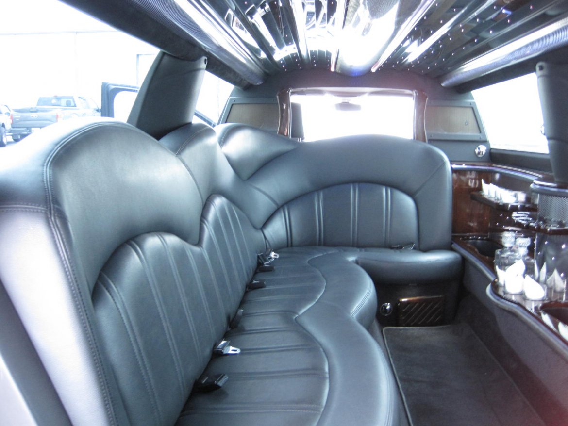Limousine for Sale in Ozark, MO - Photo 33
