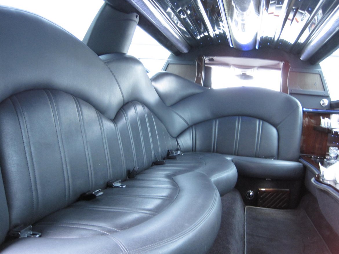 Limousine for Sale in Ozark, MO - Photo 35