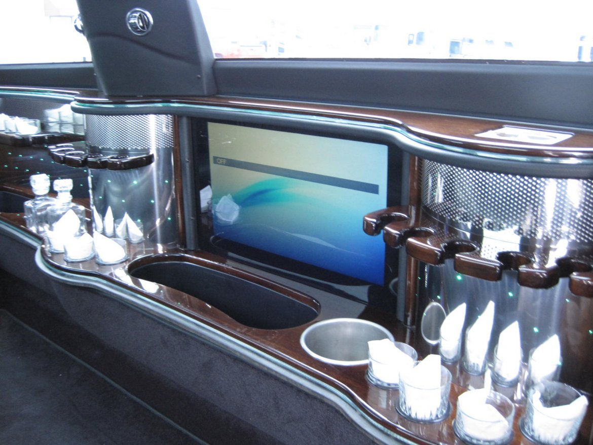 Limousine for Sale in Ozark, MO - Photo 20