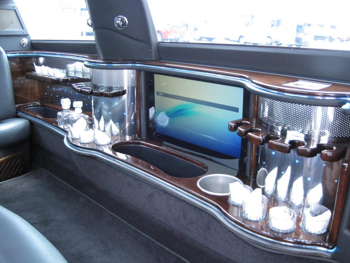 Limousine for Sale in Ozark, MO - Photo 23