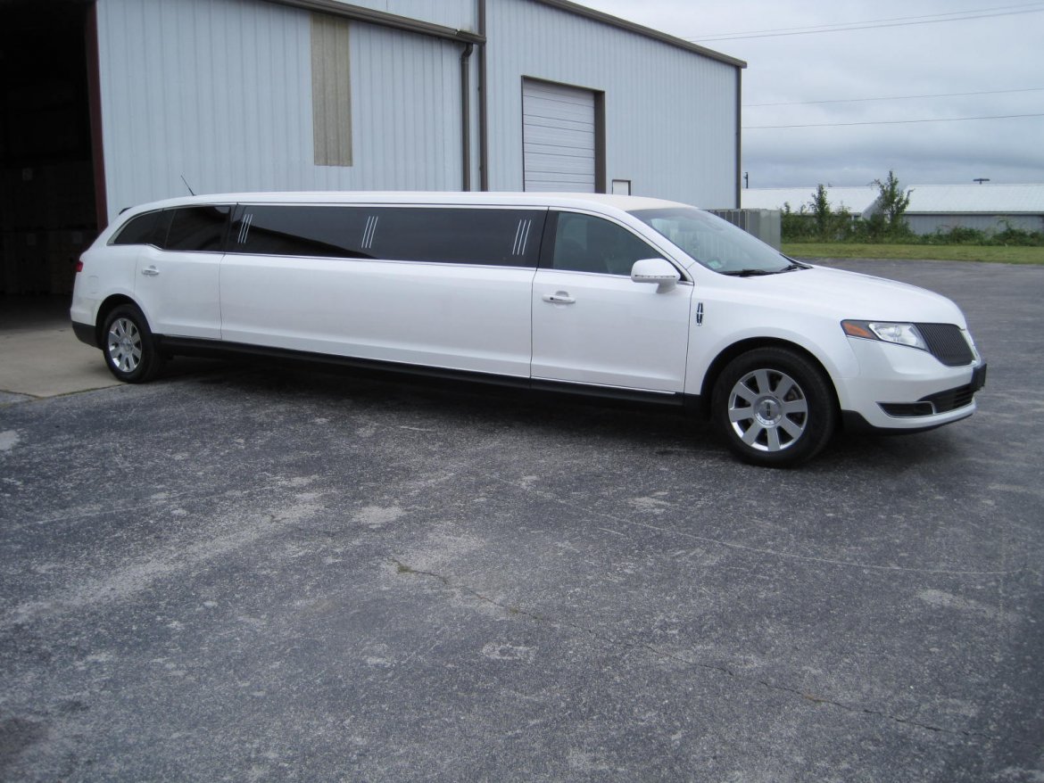 Limousine for Sale in Ozark, MO - Photo 8