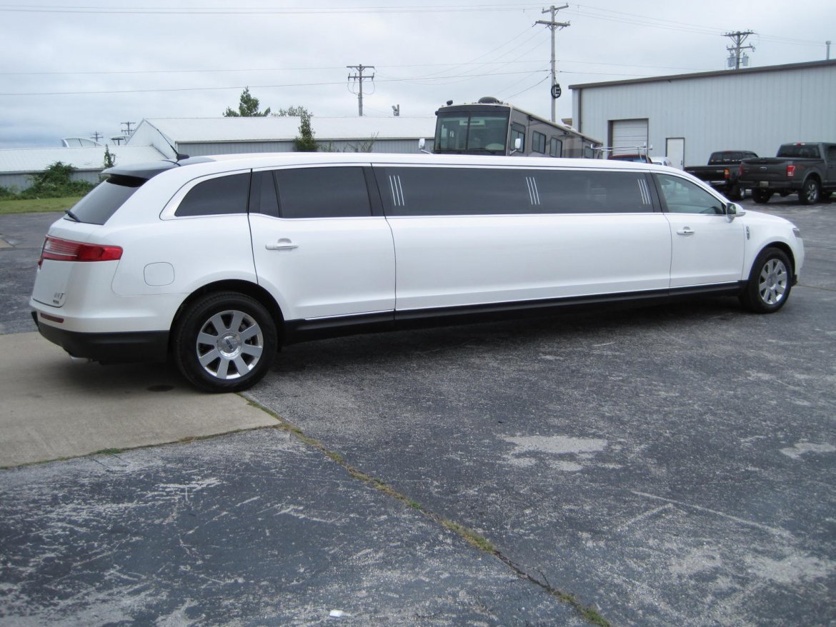 Limousine for Sale in Ozark, MO - Photo 4