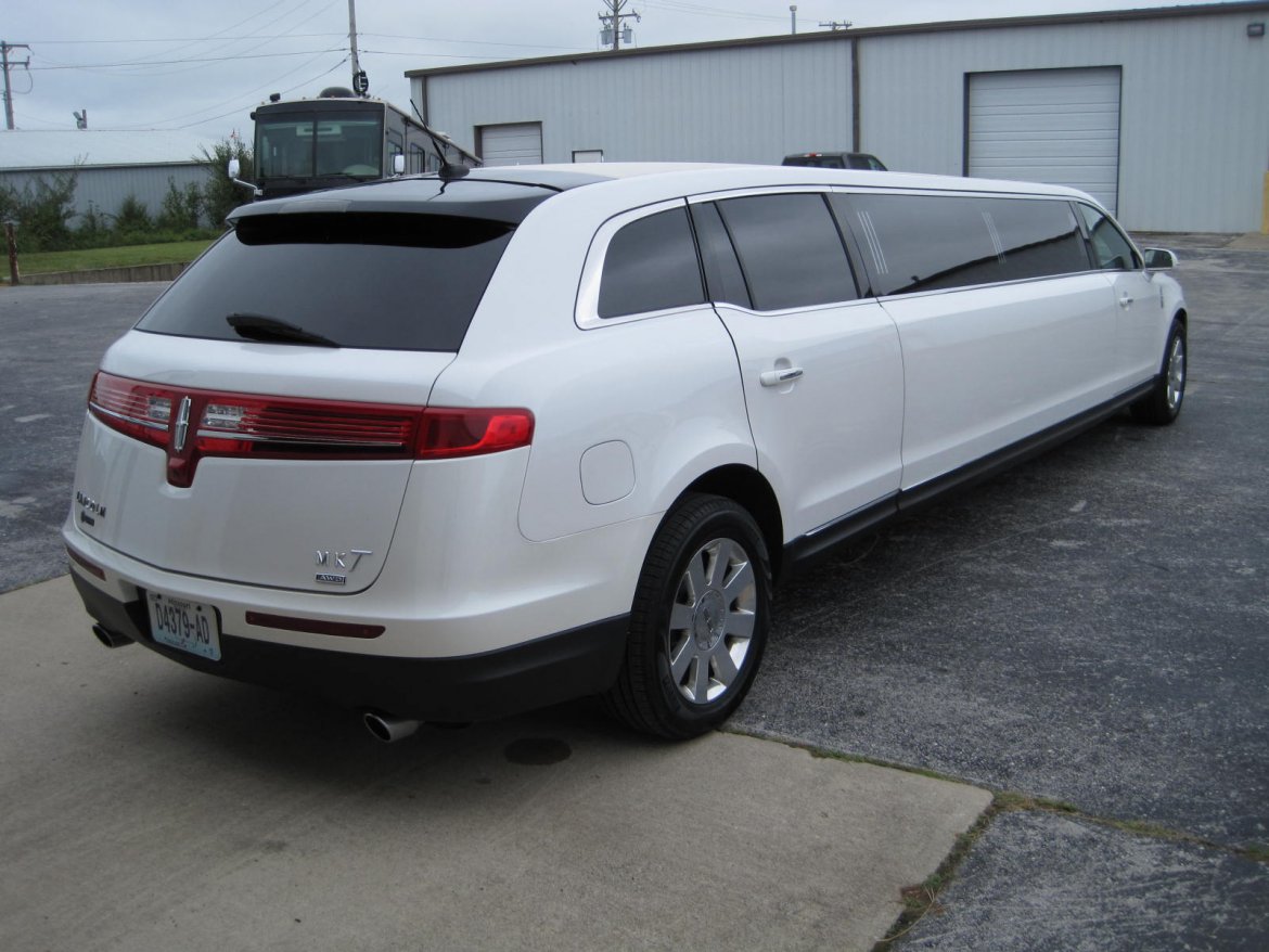 Limousine for Sale in Ozark, MO - Photo 13